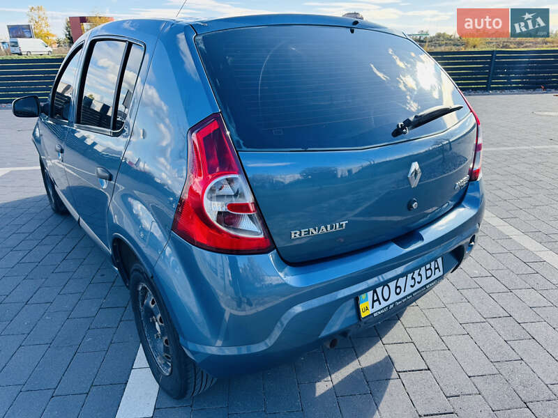 Хэтчбек Renault Sandero 2011 в Мукачево фото 5 Хэтчбек Renault Sandero 2011 в Мукачево
