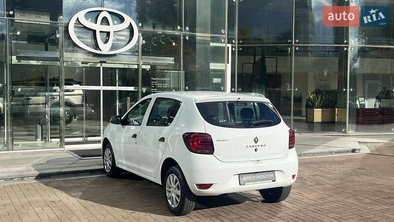 Хэтчбек Renault Sandero 2019 в Киеве фото 2 Хэтчбек Renault Sandero 2019 в Киеве