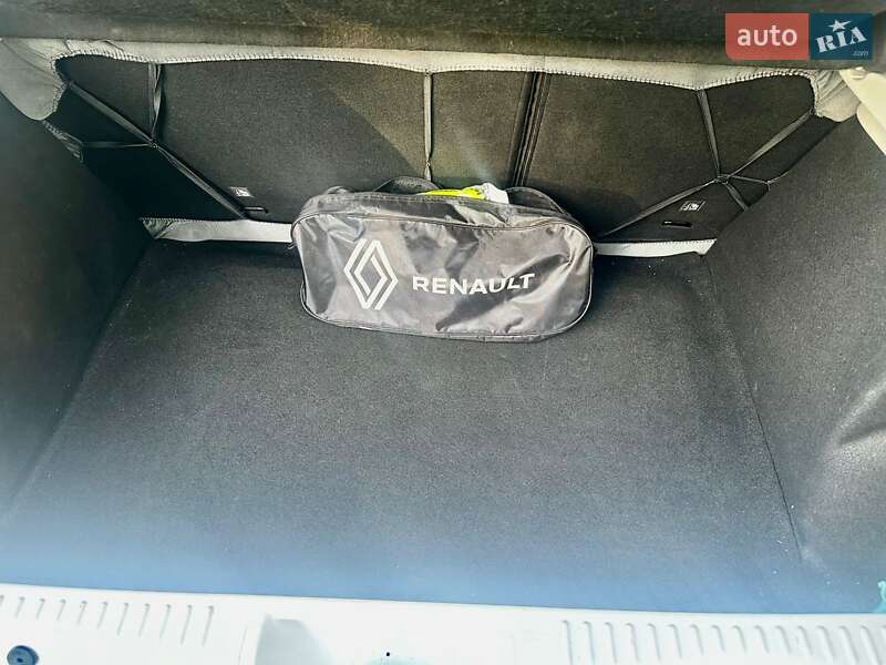 Хэтчбек Renault Sandero 2021 в Одессе фото 10 Хэтчбек Renault Sandero 2021 в Одессе