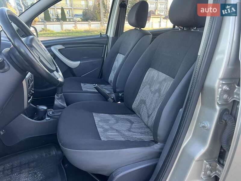 Хетчбек Renault Sandero 2012 в Кривому Розі