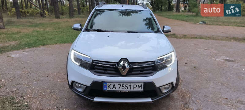 Хетчбек Renault Sandero 2021 в Чернігові