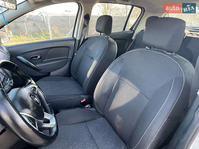 Хэтчбек Renault Sandero 2016 в Шептицькому фото 17 Хэтчбек Renault Sandero 2016 в Шептицькому