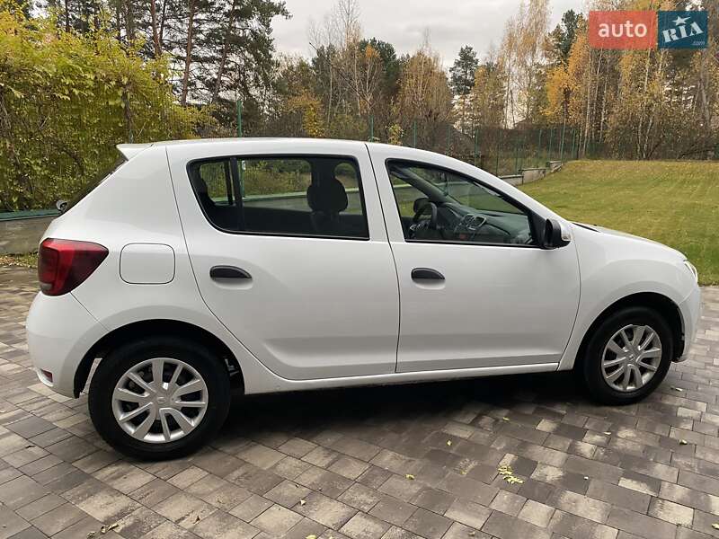 Хэтчбек Renault Sandero 2018 в Броварах