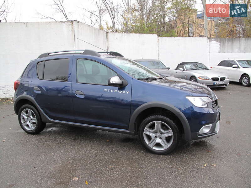 Хэтчбек Renault Sandero 2019 в Киеве фото 2 Хэтчбек Renault Sandero 2019 в Киеве