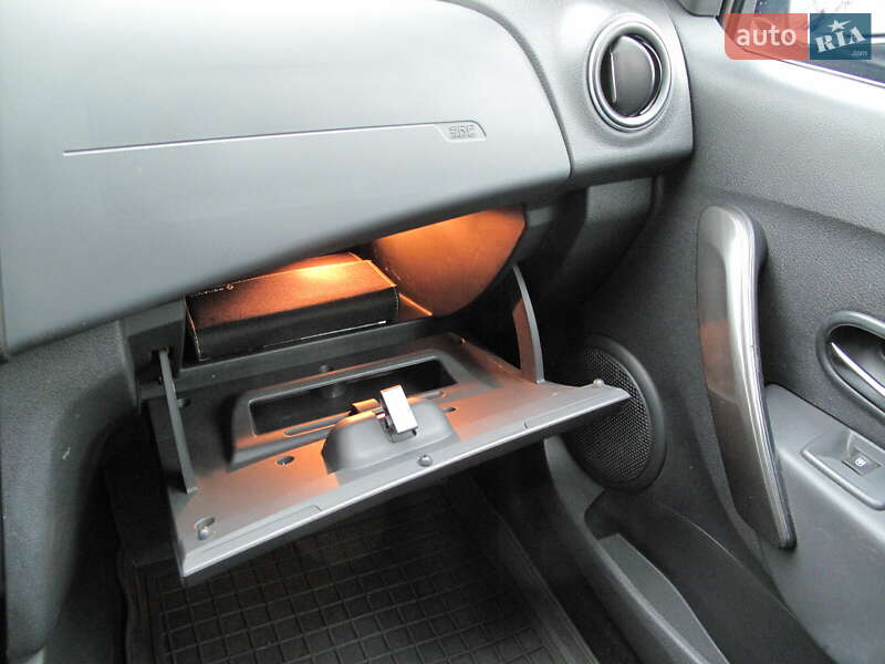 Хэтчбек Renault Sandero 2019 в Киеве фото 89 Хэтчбек Renault Sandero 2019 в Киеве