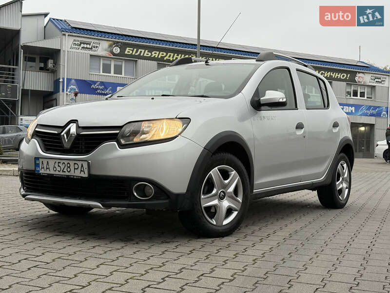 Хэтчбек Renault Sandero 2016 в Хмельницком фото 2 Хэтчбек Renault Sandero 2016 в Хмельницком