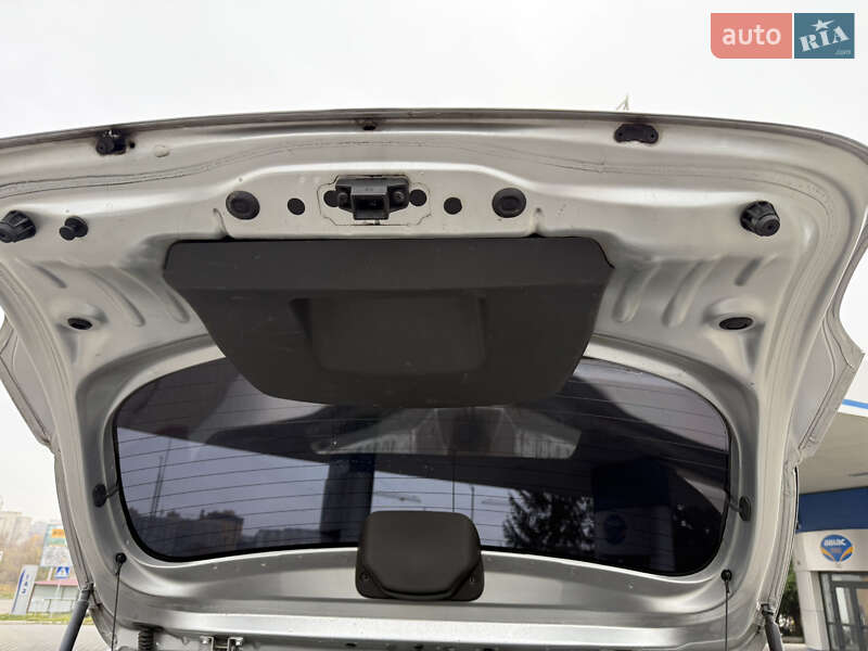 Хетчбек Renault Sandero 2016 в Хмельницькому