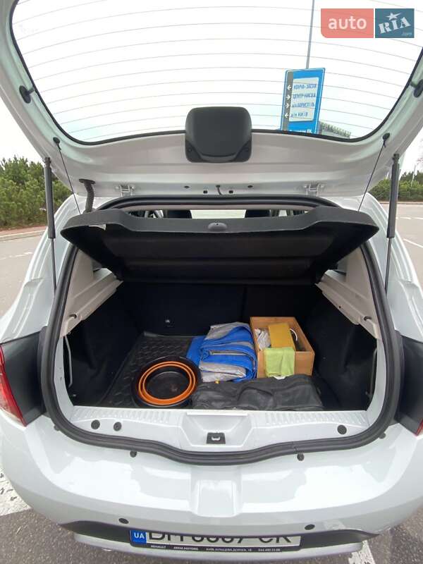 Хэтчбек Renault Sandero 2020 в Киеве