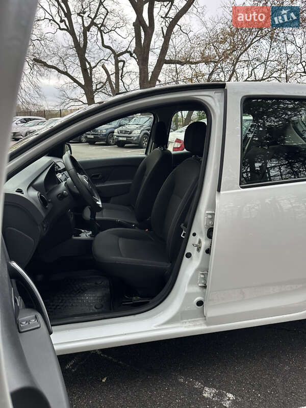 Хэтчбек Renault Sandero 2019 в Киеве фото 21 Хэтчбек Renault Sandero 2019 в Киеве