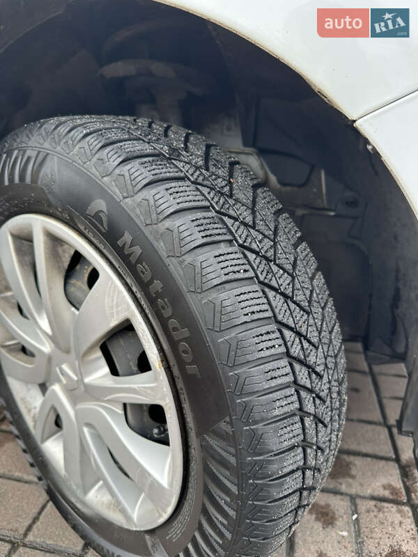 Хэтчбек Renault Sandero 2019 в Киеве фото 37 Хэтчбек Renault Sandero 2019 в Киеве