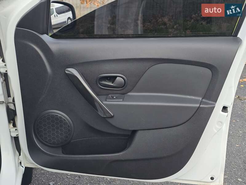 Хэтчбек Renault Sandero 2018 в Хмельницком