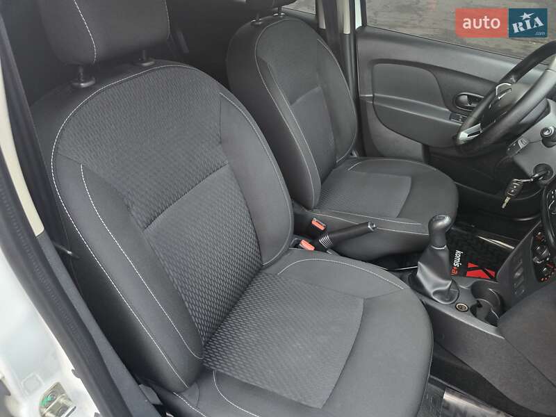 Хэтчбек Renault Sandero 2018 в Хмельницком