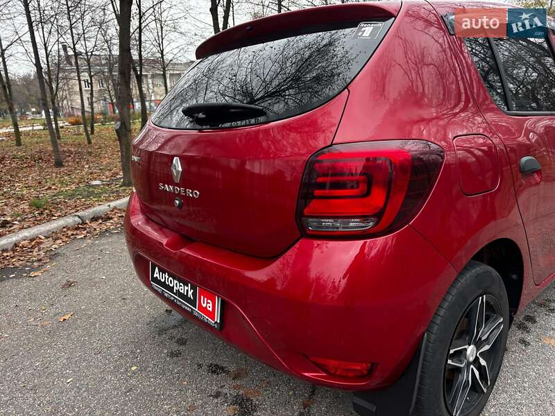 Хэтчбек Renault Sandero 2020 в Запорожье фото 10 Хэтчбек Renault Sandero 2020 в Запорожье