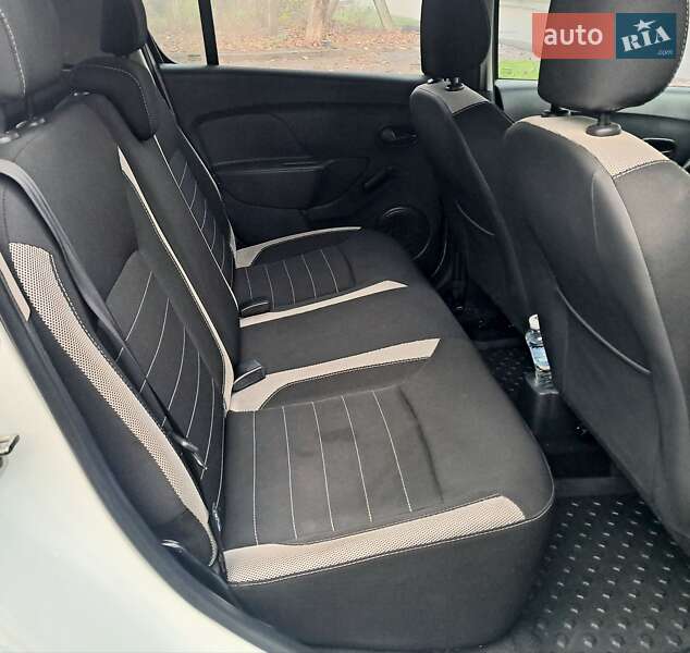 Хэтчбек Renault Sandero 2017 в Одессе фото 16 Хэтчбек Renault Sandero 2017 в Одессе