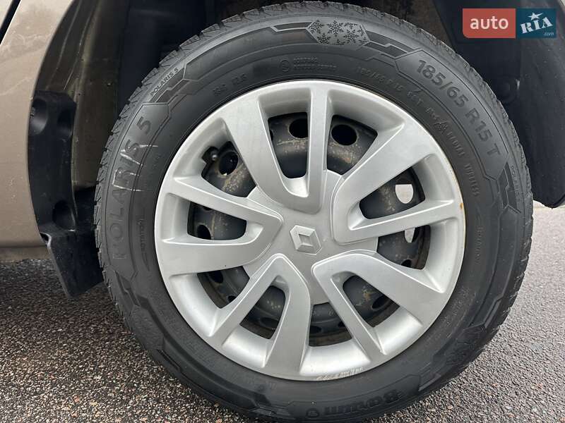 Хэтчбек Renault Sandero 2019 в Киеве