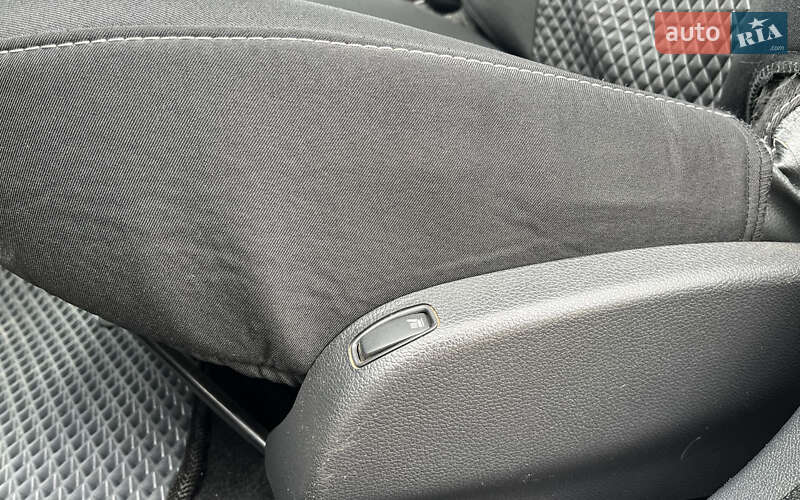 Хетчбек Renault Sandero 2012 в Мукачевому