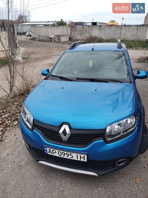 Renault Sandero 2014