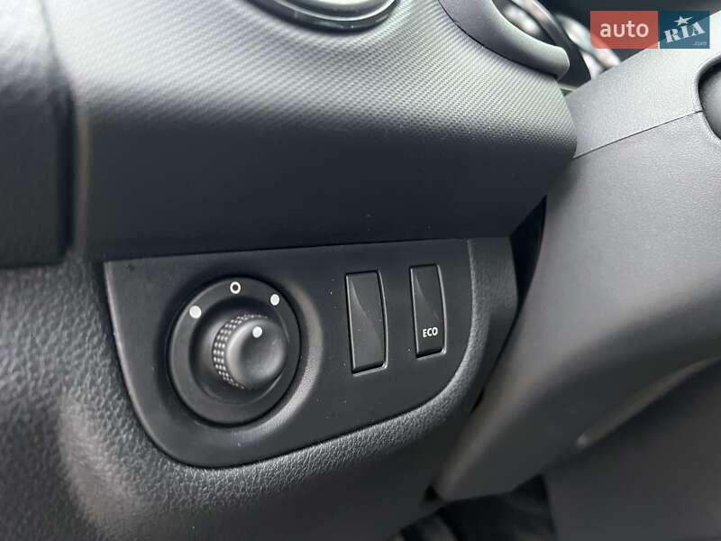 Хэтчбек Renault Sandero 2019 в Киеве