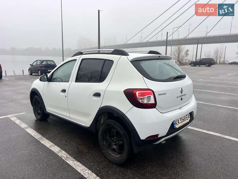 Хетчбек Renault Sandero 2016 в Києві фото 6 Хетчбек Renault Sandero 2016 в Києві