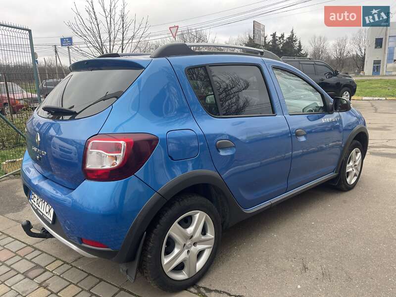 Хэтчбек Renault Sandero 2014 в Николаеве фото 7 Хэтчбек Renault Sandero 2014 в Николаеве