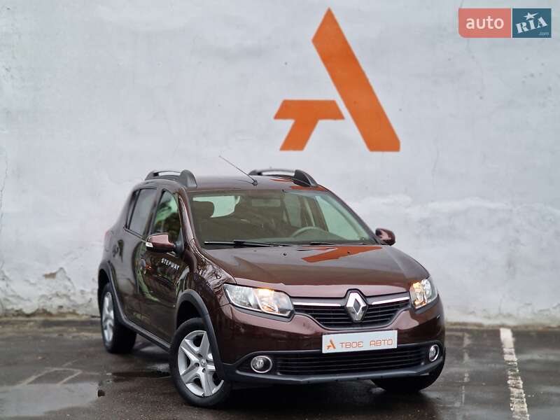Хэтчбек Renault Sandero 2016 в Одессе