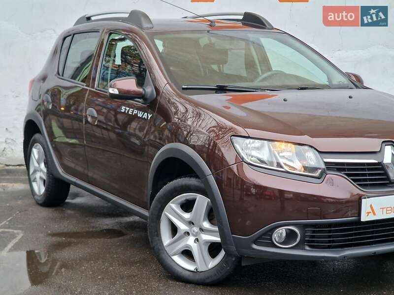 Хэтчбек Renault Sandero 2016 в Одессе