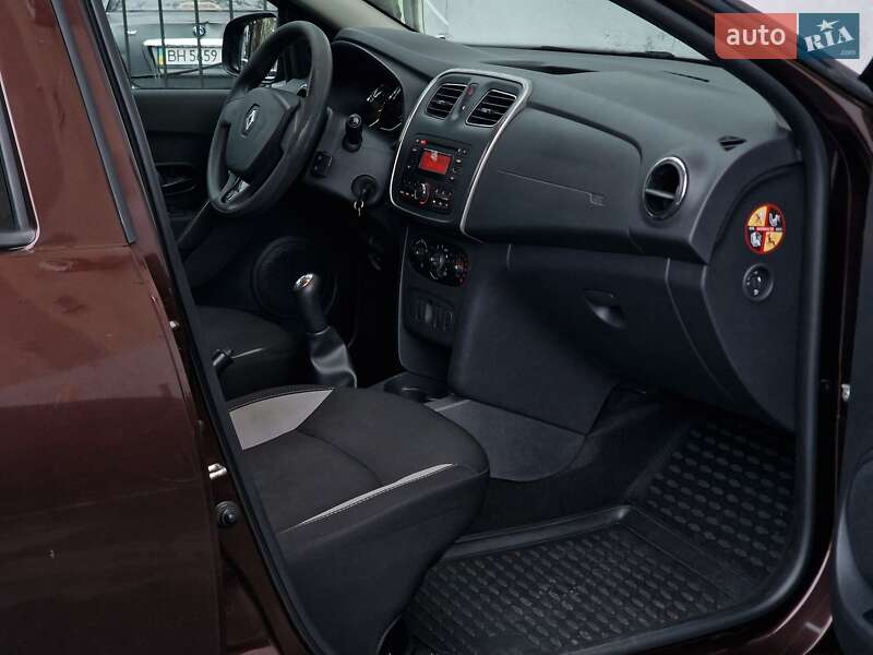 Хэтчбек Renault Sandero 2016 в Одессе