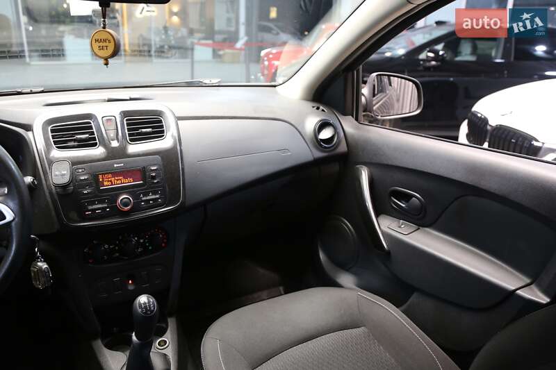 Хетчбек Renault Sandero 2019 в Києві фото 15 Хетчбек Renault Sandero 2019 в Києві