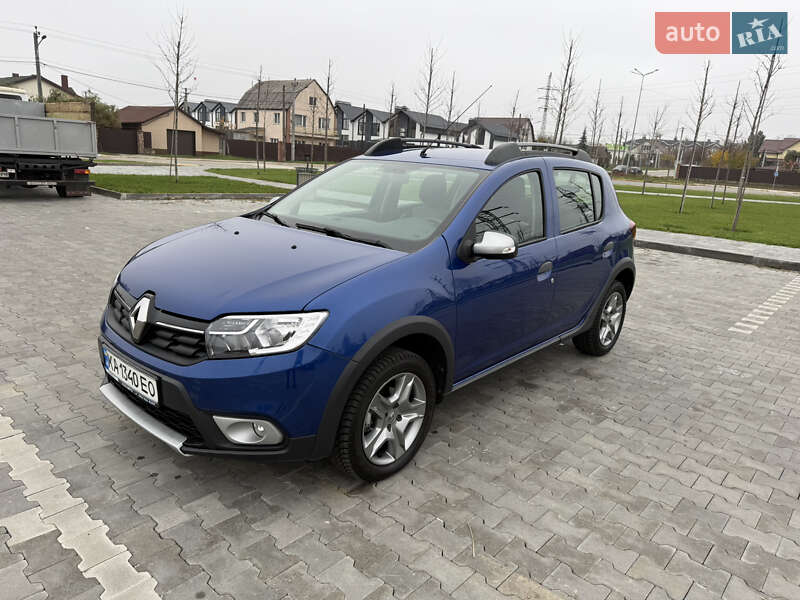 Хэтчбек Renault Sandero 2020 в Ирпене фото Хэтчбек Renault Sandero 2020 в Ирпене