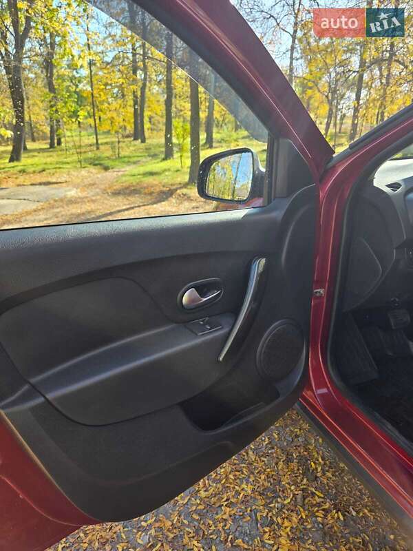 Хетчбек Renault Sandero 2020 в Ізмаїлі фото 3 Хетчбек Renault Sandero 2020 в Ізмаїлі