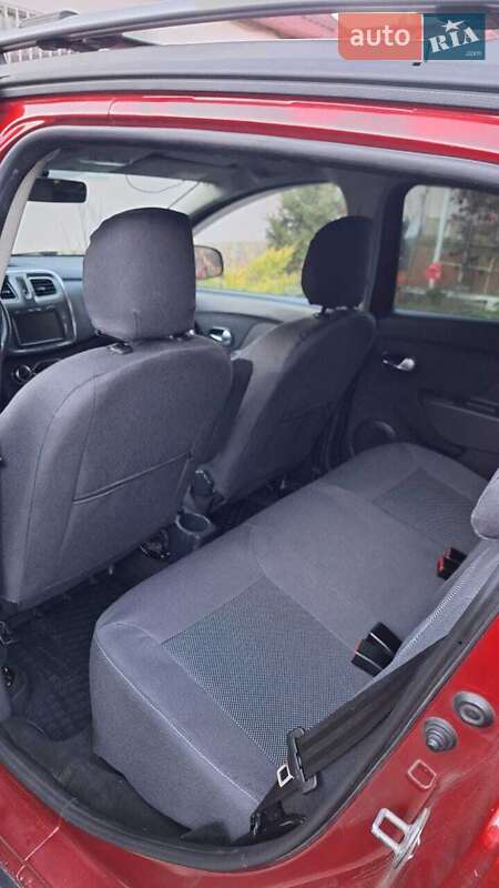 Хетчбек Renault Sandero 2020 в Ізмаїлі фото 22 Хетчбек Renault Sandero 2020 в Ізмаїлі