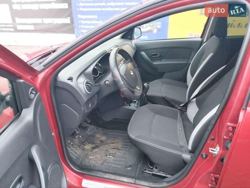 Хэтчбек Renault Sandero 2013 в Царичанке фото 10 Хэтчбек Renault Sandero 2013 в Царичанке