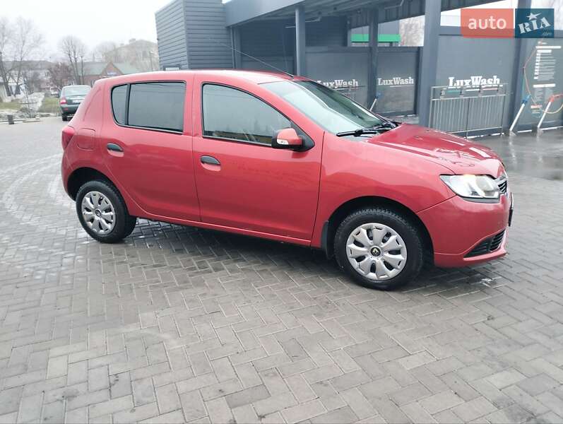 Хэтчбек Renault Sandero 2013 в Царичанке фото 3 Хэтчбек Renault Sandero 2013 в Царичанке