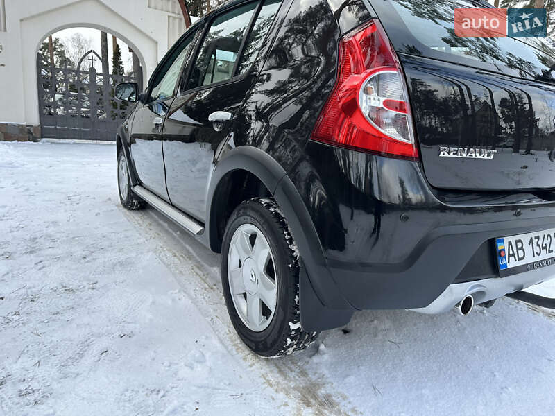Хетчбек Renault Sandero 2012 в Києві фото 27 Хетчбек Renault Sandero 2012 в Києві