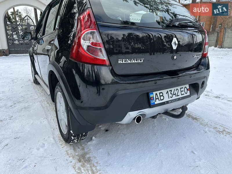 Хетчбек Renault Sandero 2012 в Києві фото 26 Хетчбек Renault Sandero 2012 в Києві
