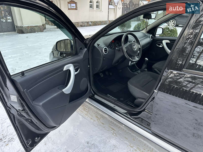 Хетчбек Renault Sandero 2012 в Києві фото 41 Хетчбек Renault Sandero 2012 в Києві
