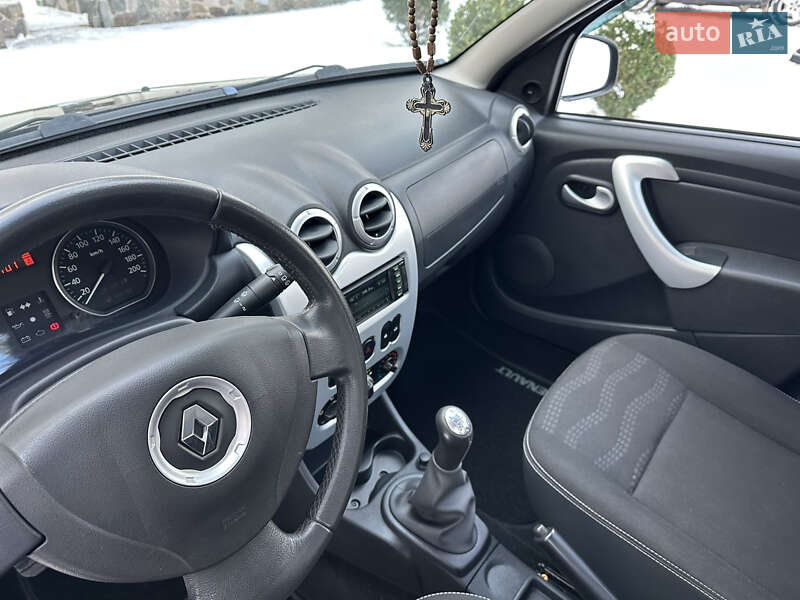 Хетчбек Renault Sandero 2012 в Києві фото 56 Хетчбек Renault Sandero 2012 в Києві