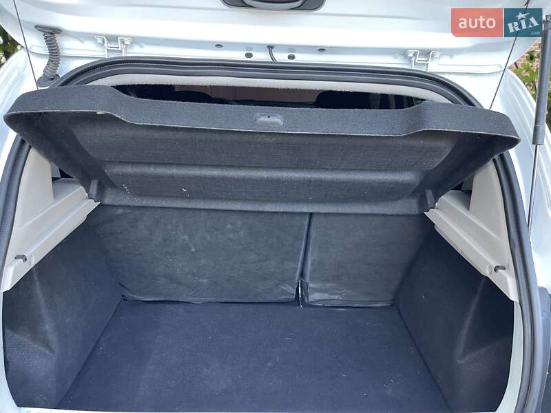 Хэтчбек Renault Sandero 2018 в Каменке фото 17 Хэтчбек Renault Sandero 2018 в Каменке