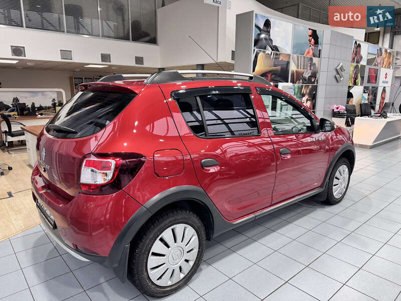 Хэтчбек Renault Sandero 2015 в Одессе