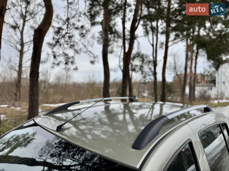 Хэтчбек Renault Sandero 2012 в Киеве