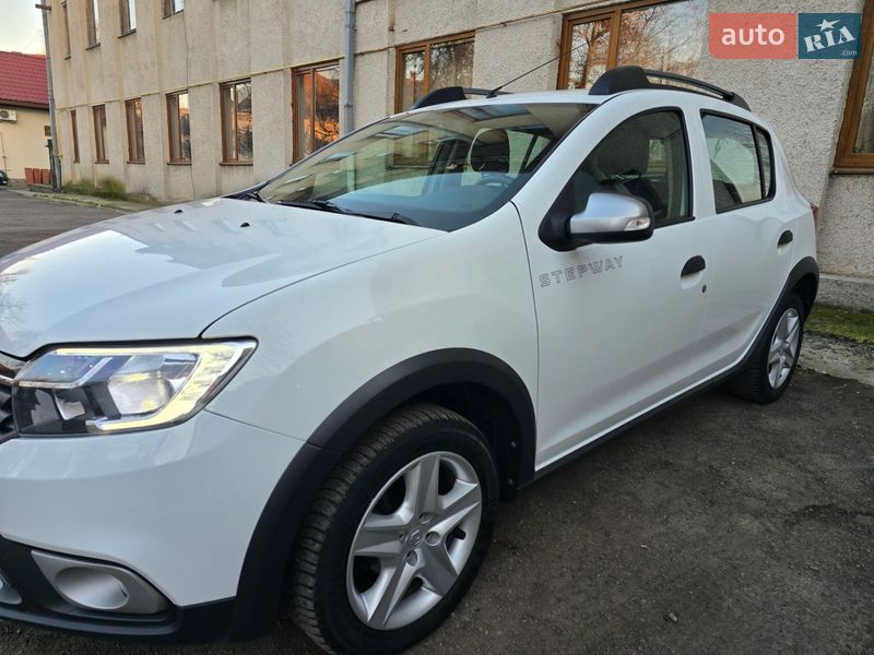 Хэтчбек Renault Sandero 2020 в Мукачево