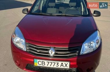 Хэтчбек Renault Sandero 2011 в Чернигове