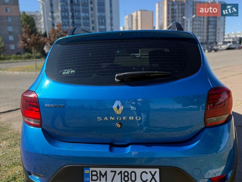 Хетчбек Renault Sandero 2016 в Черкасах