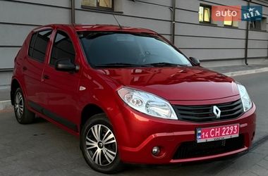 Хэтчбек Renault Sandero 2011 в Дрогобыче
