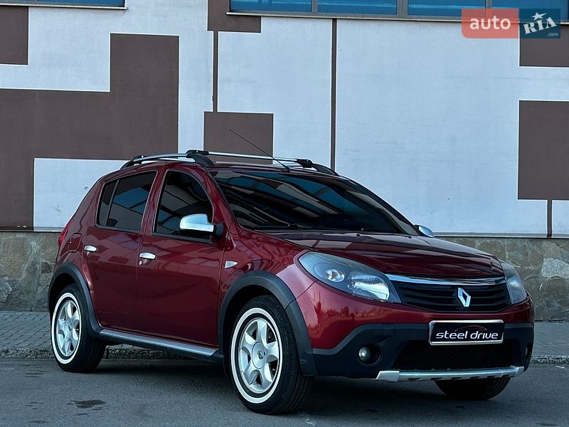 Renault Sandero 2011