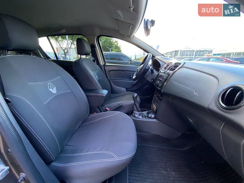 Хэтчбек Renault Sandero 2017 в Днепре фото 14 Хэтчбек Renault Sandero 2017 в Днепре