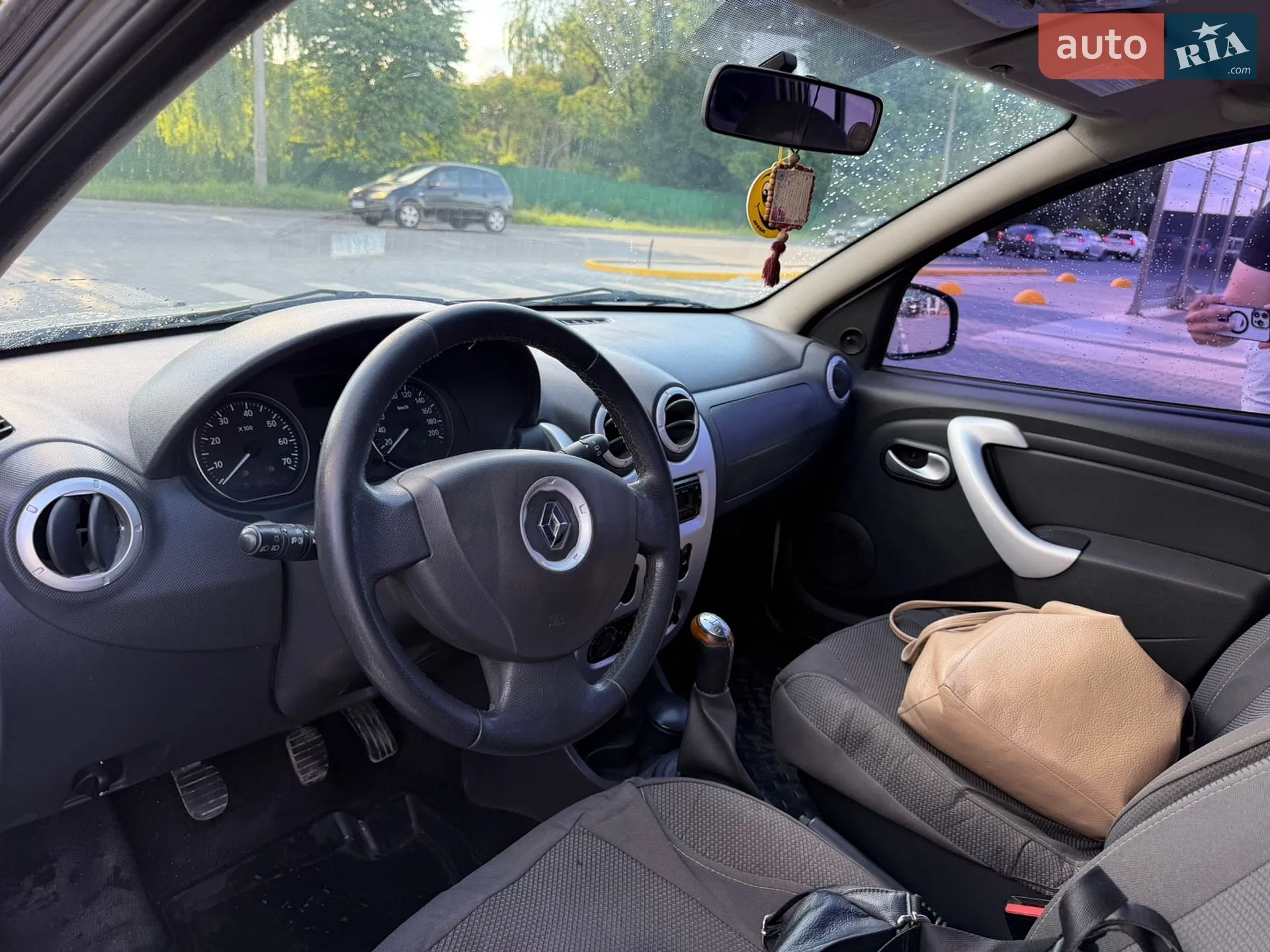 2013 Renault Sandero - мініатюра 24