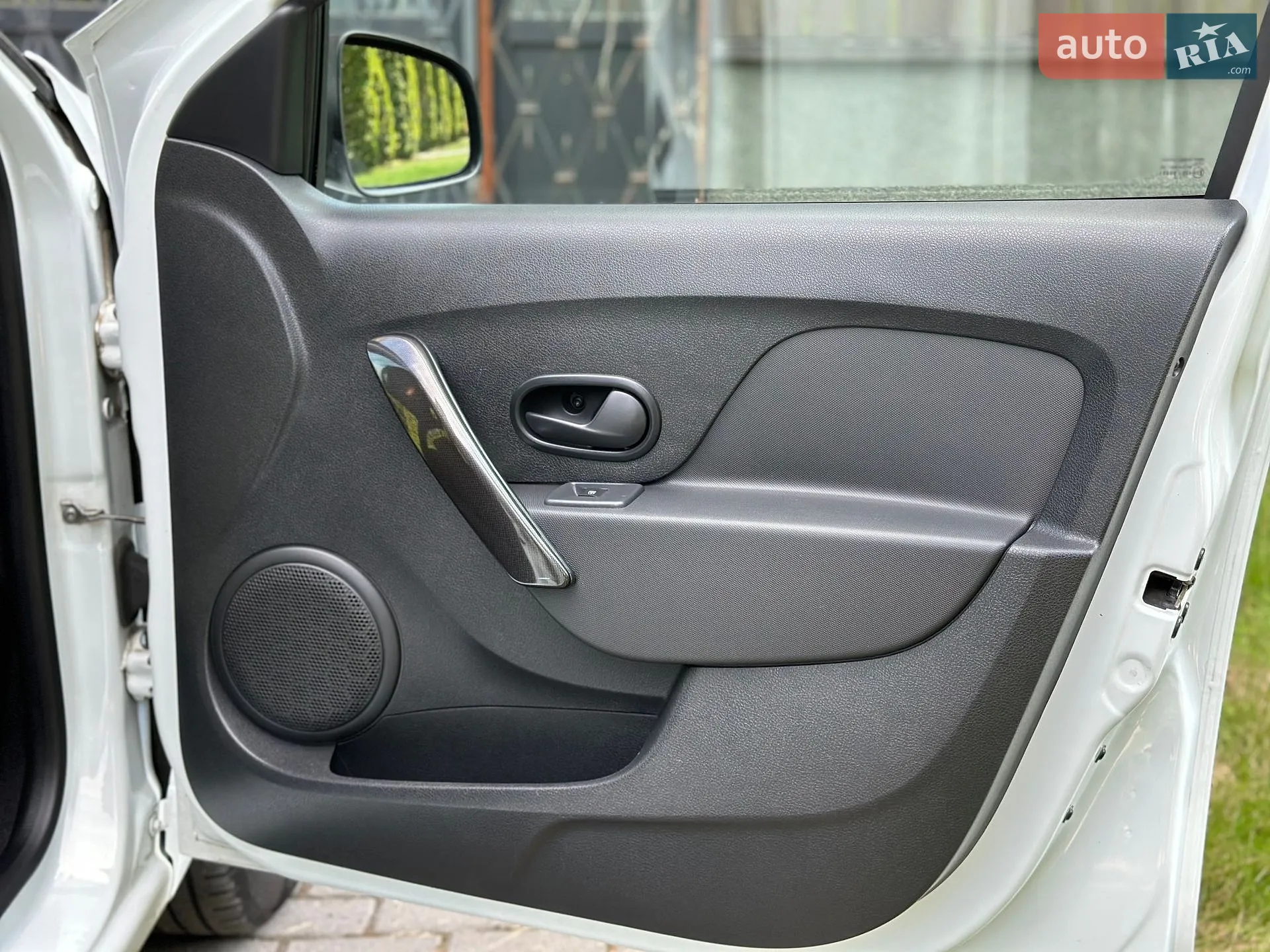 2020 Renault Sandero - мініатюра 35