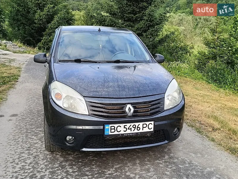 Renault Sandero 2010