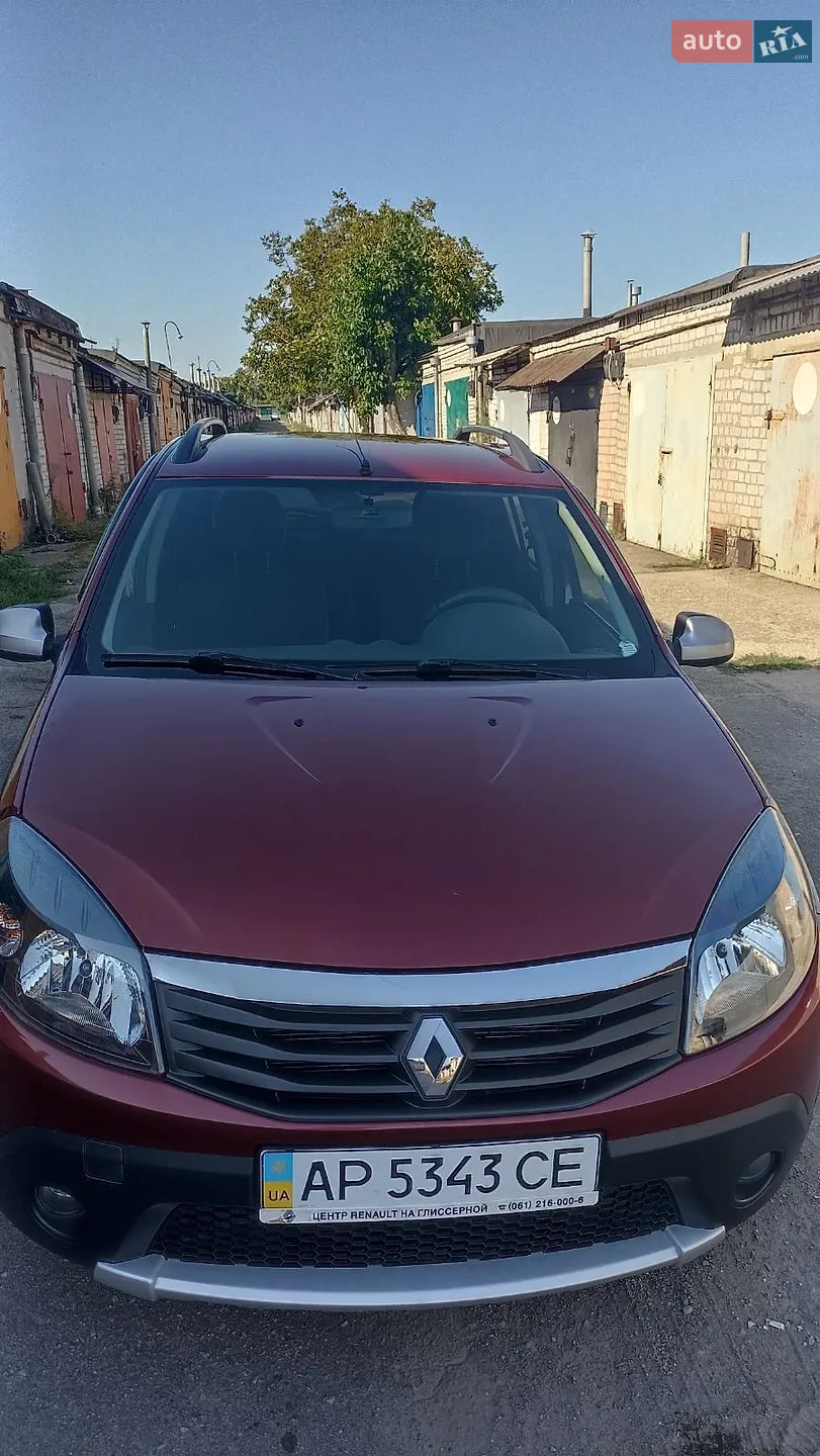 2011 Renault Sandero - фото 1